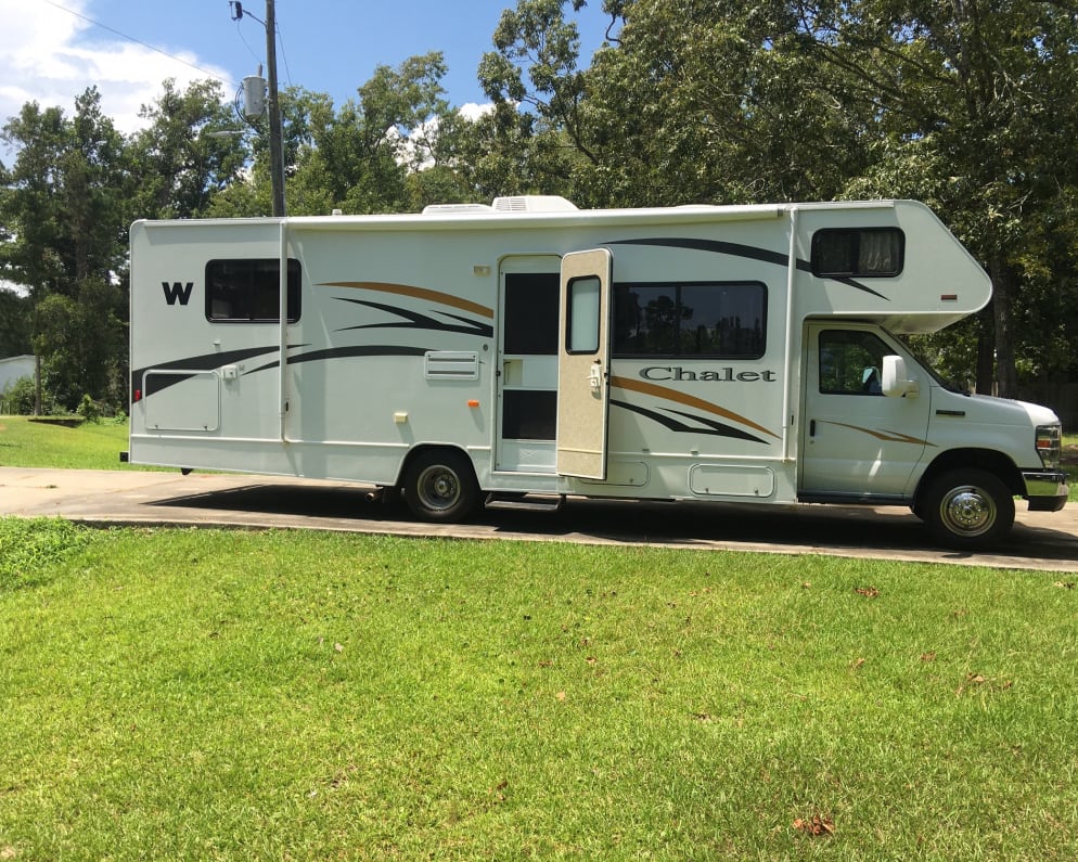 Class C RV for Rent in Newport, North Carolina - RVUSA.com