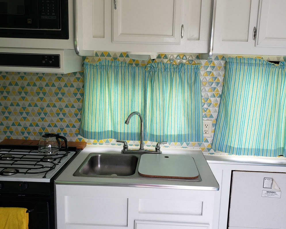 1998 Salem  by Forest River for rent in 53532