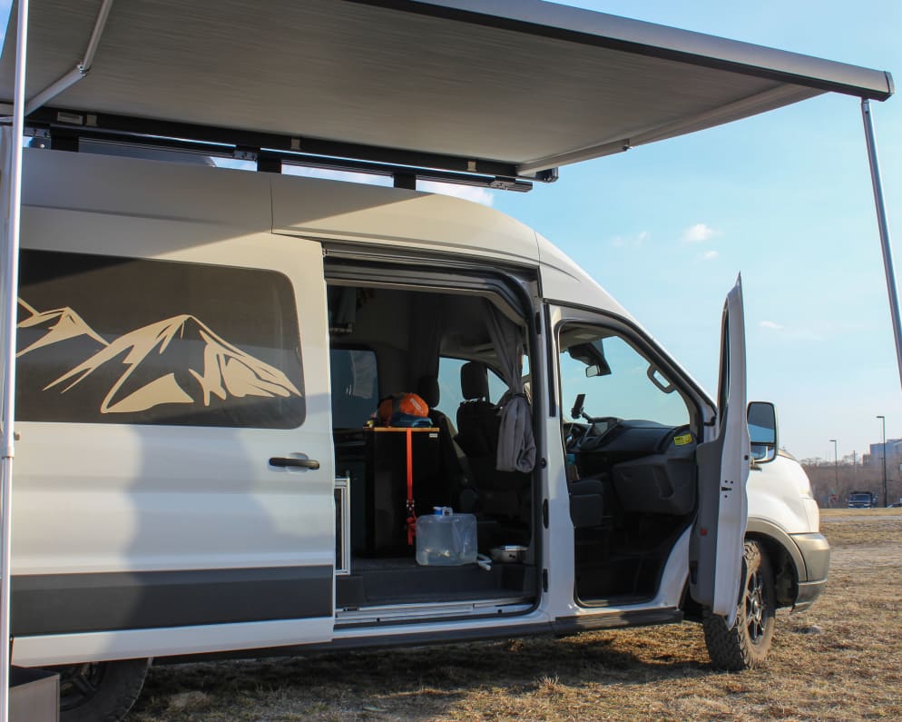 2017 Van  by Ford for rent in 64108