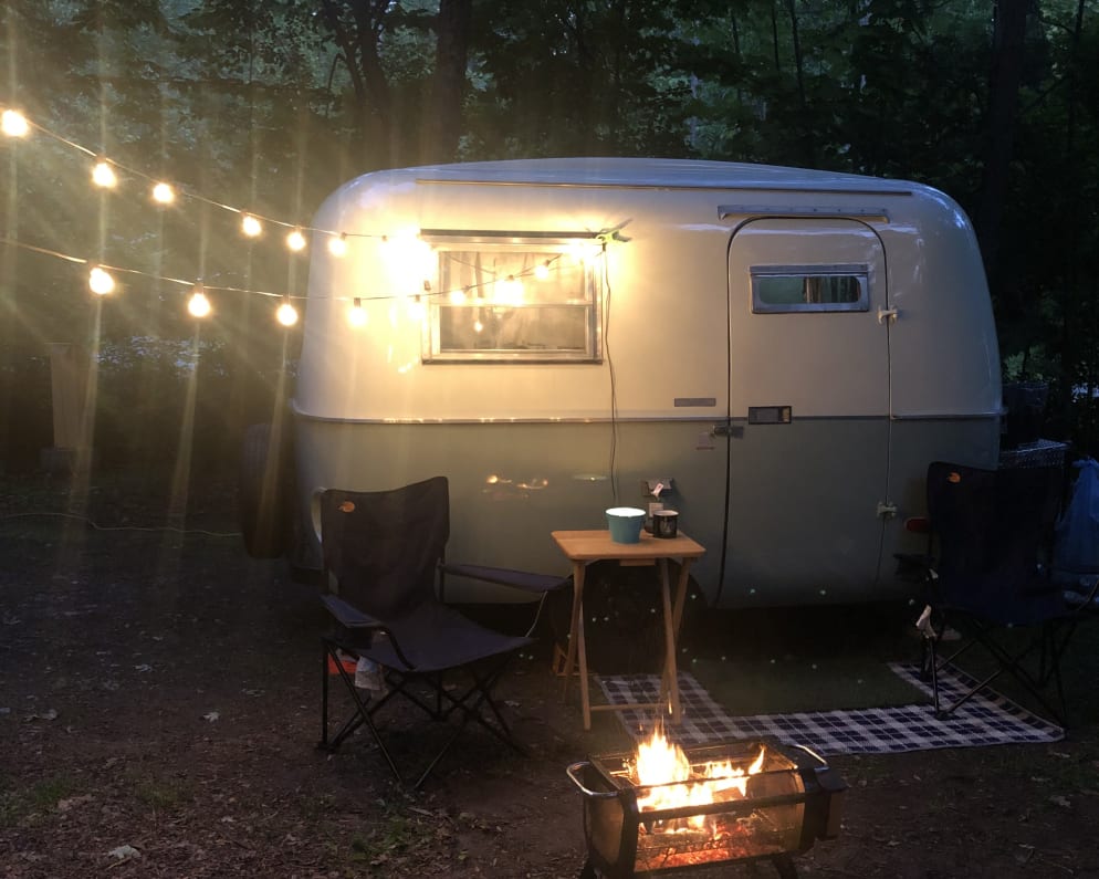 1976 Travel Trailer RV for Rent in Lincoln, Ontario