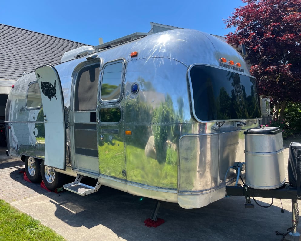 1972 Airstream Safari available for rent in MIDDLETOWN Rhode Island