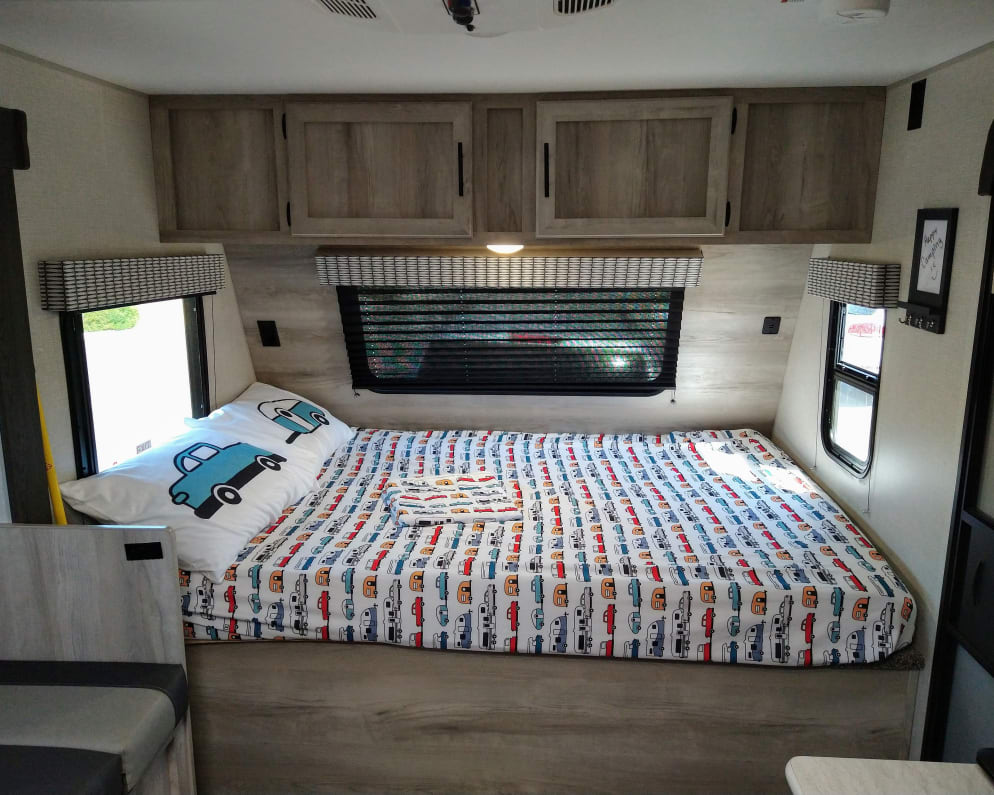 2021 181BH  by KZ for rent in 92240