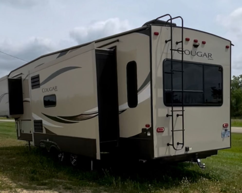 2019 Keystone RV Cougar Fifth Wheel for rent in Overbrook Kansas