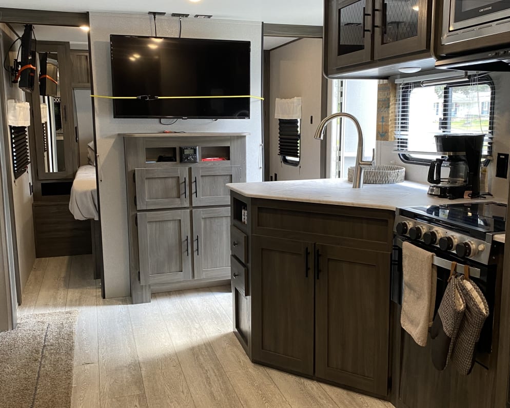 Travel Trailer RV for Rent in Rochester, New York