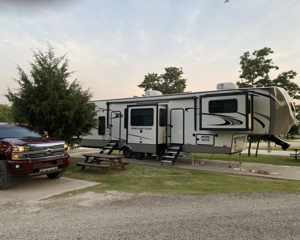 2021 Fifth Wheel RV for Rent in Eufaula, Oklahoma