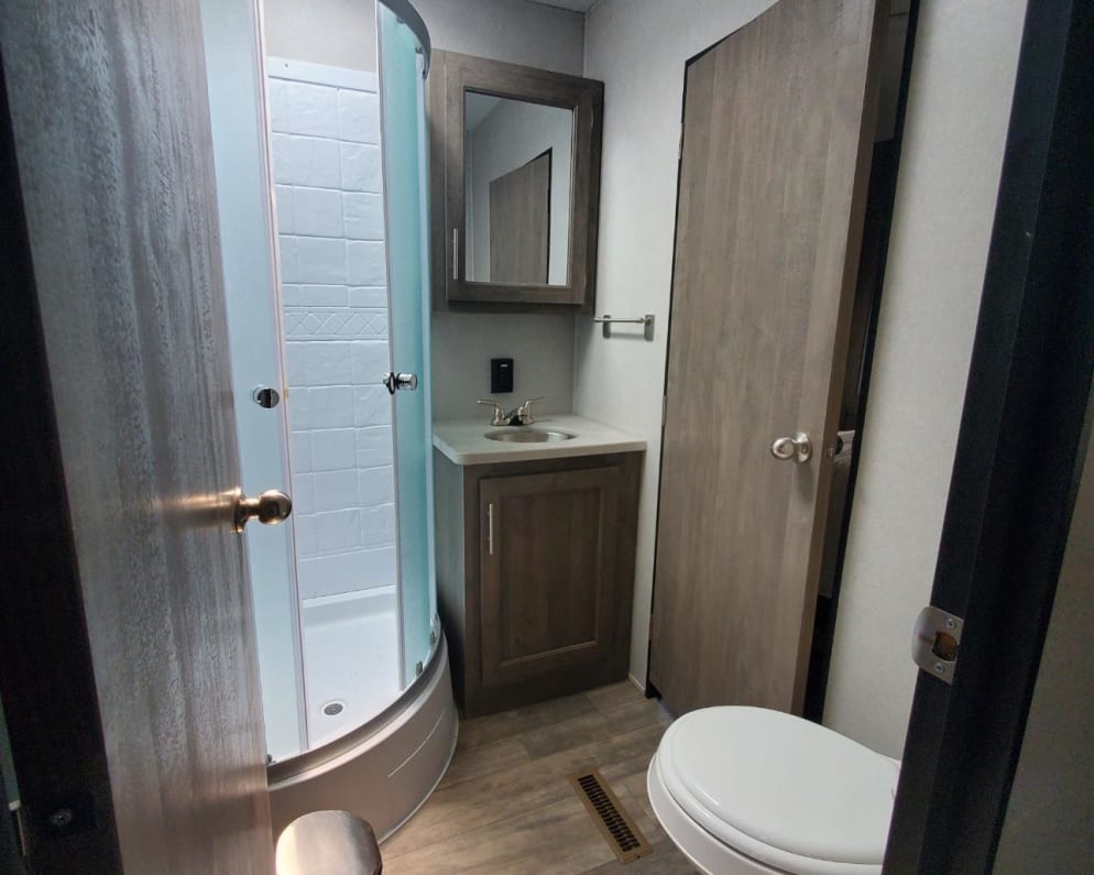 2021 Toy Hauler RV for Rent in ENOCH, Utah