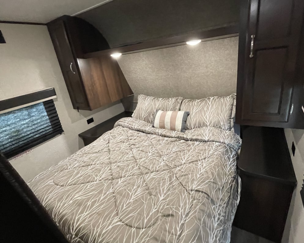 2018 Jayco Flight SLX Travel Trailer for rent in Williston North Dakota