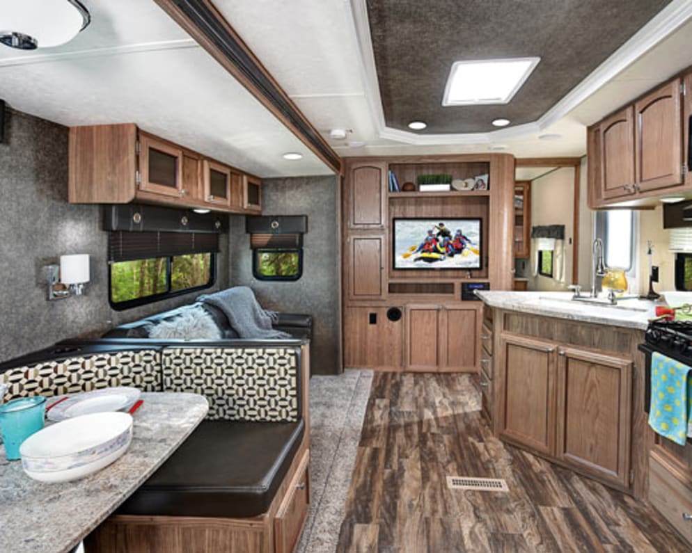 2018 Forest River Shasta Revere Travel Trailer for rent in Lacombe Alberta