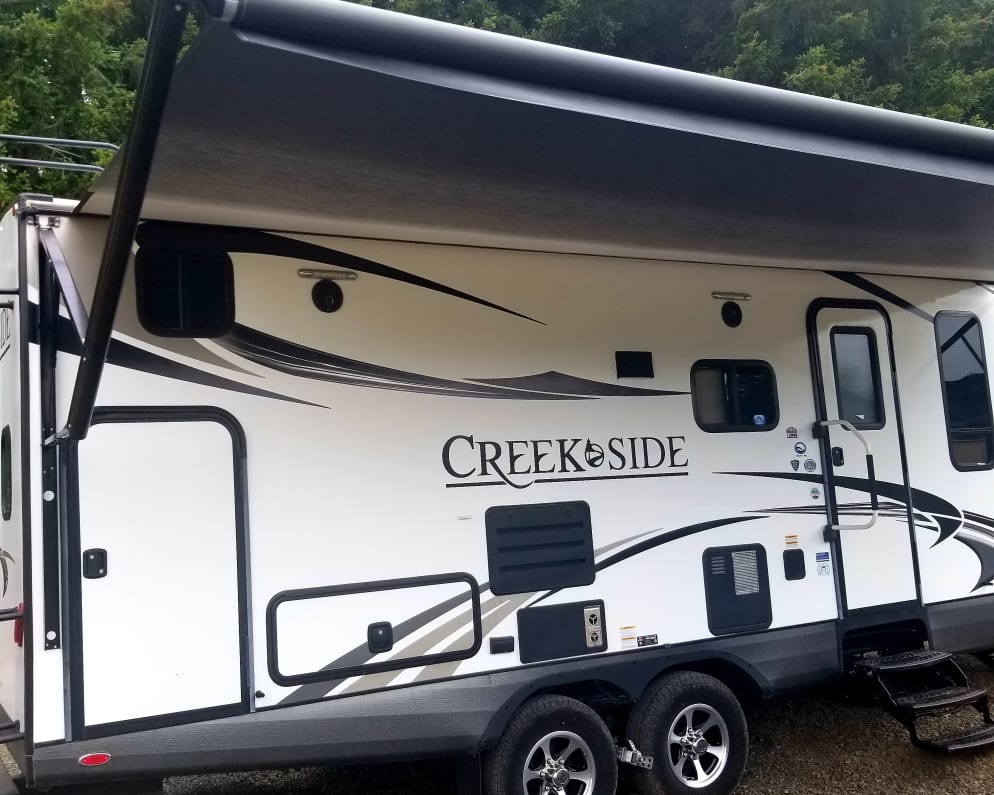 2016 Creek Side  by Outdoors Rv Manufacturing for rent in 97355