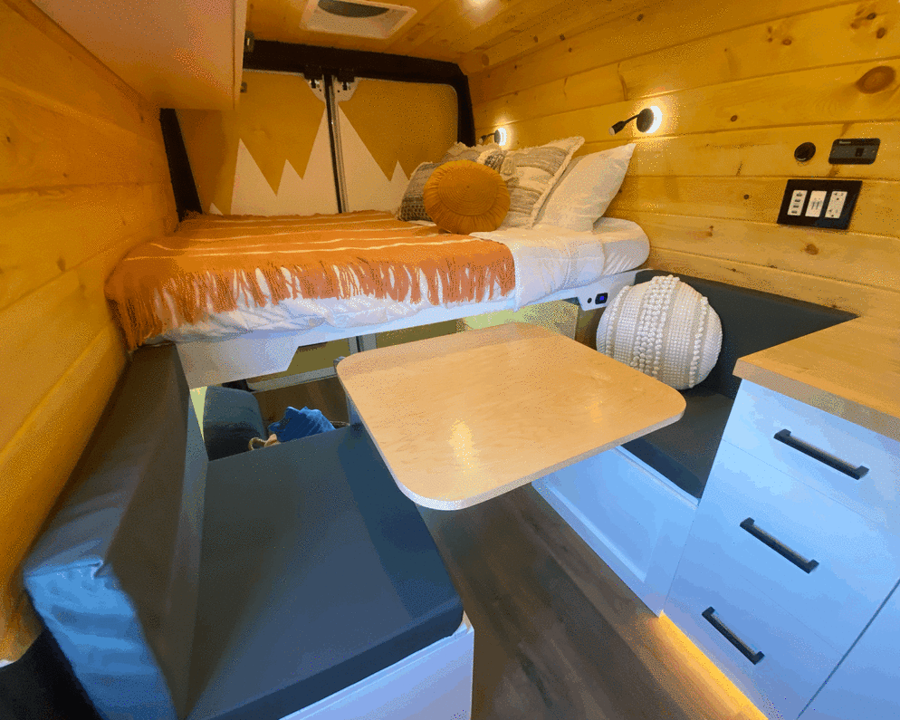 2021 Class B RV for Rent in Huntingdon Valley, Pennsylvania