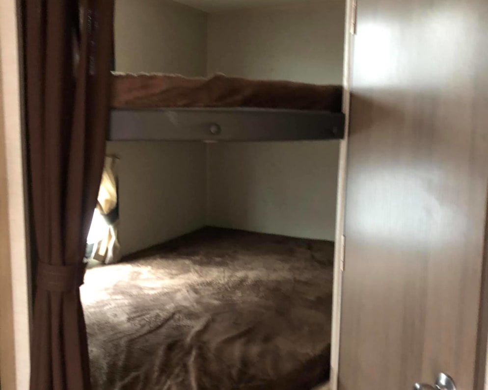2021 Catalina  by Coachmen for rent in 98272