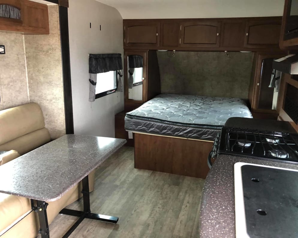 2017 Coachmen Freedom Express