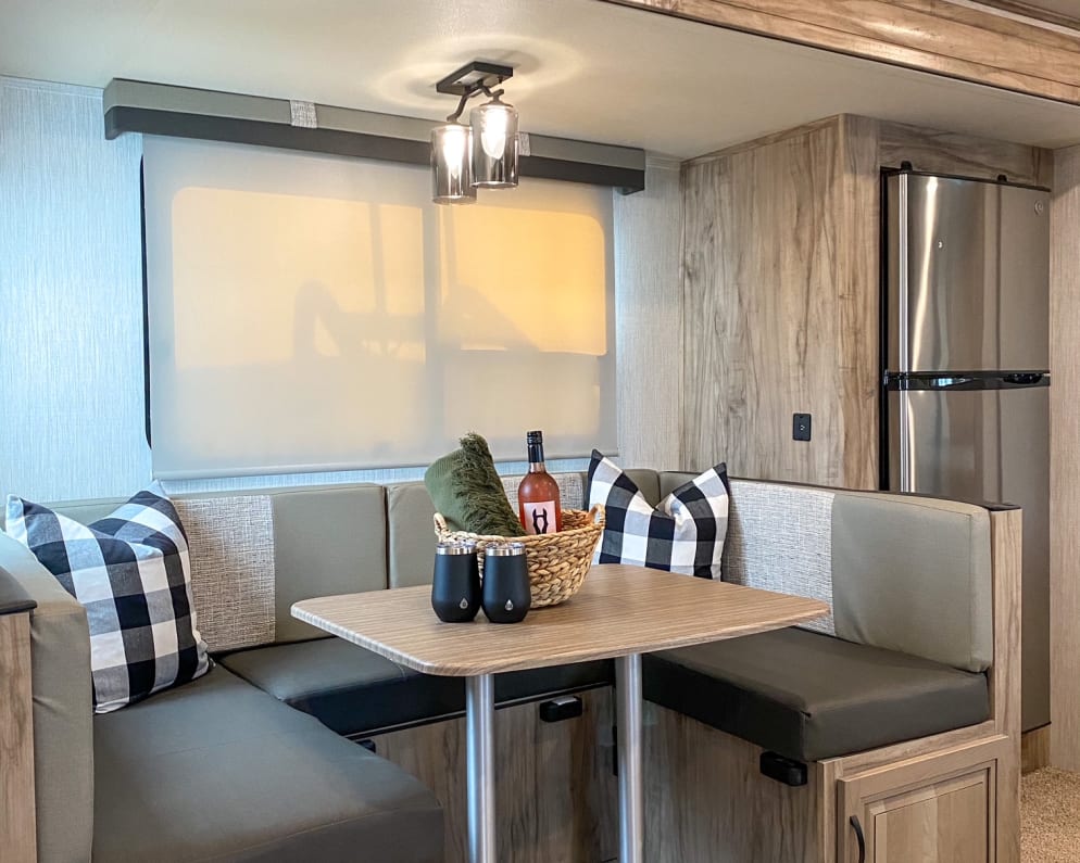 2021 Solaire Ultra Lite  by Palomino for rent in 75072