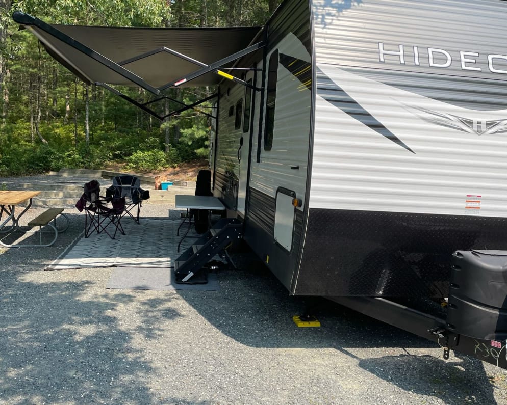 2021 Keystone Hideout available for rent in Rockford Michigan