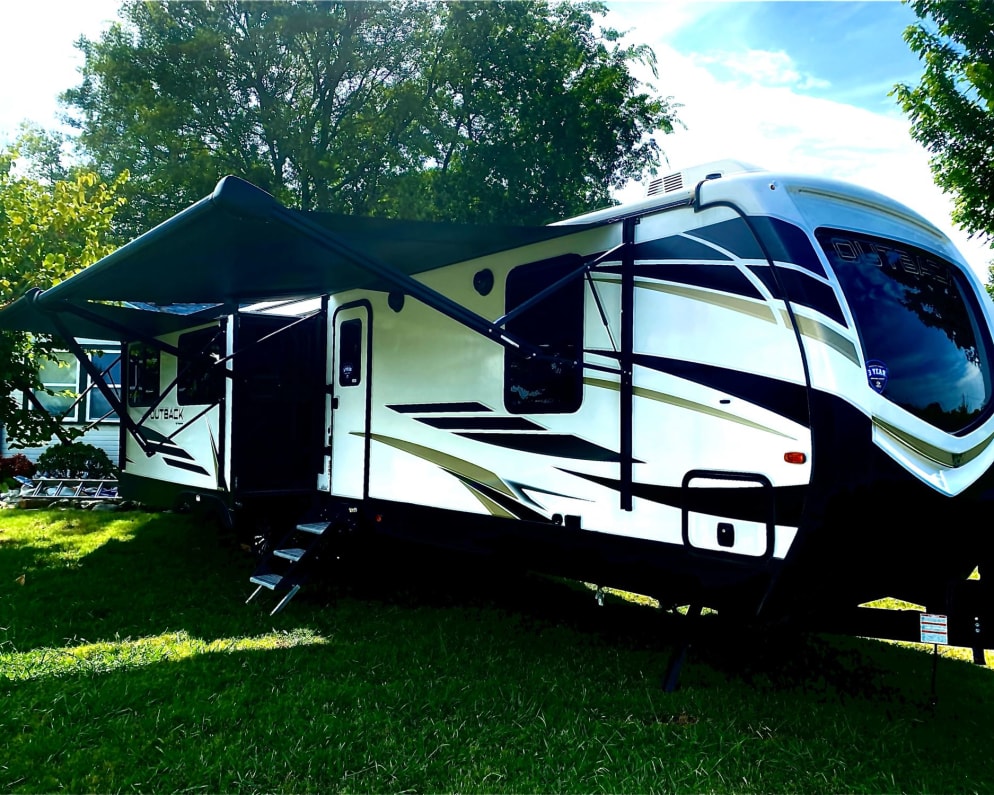 2021 Travel Trailer RV for Rent in Denison, Texas