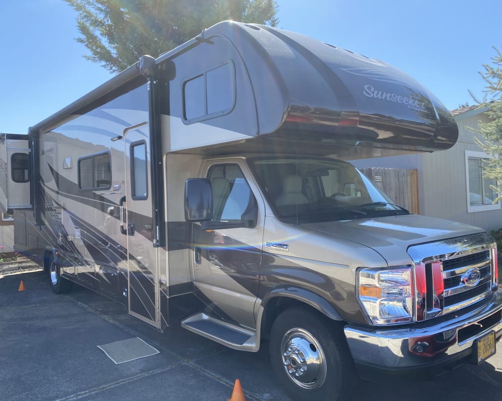 2018 Class C RV for Rent in Talent, Oregon