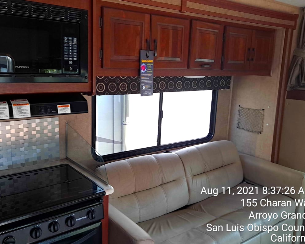 2018 Sunseeker  by Forest River for rent in 93420