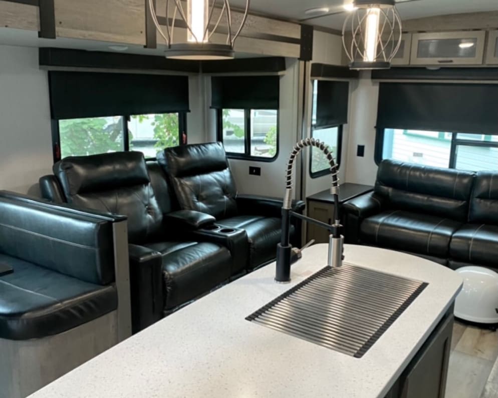 2021 Travel Trailer RV for Rent in Denison, Texas