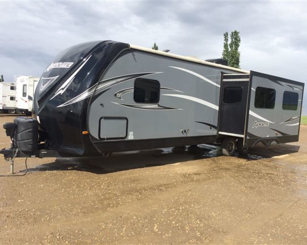 2014 Aerolite Aerolite Trailer available for rent in Golden British Columbia