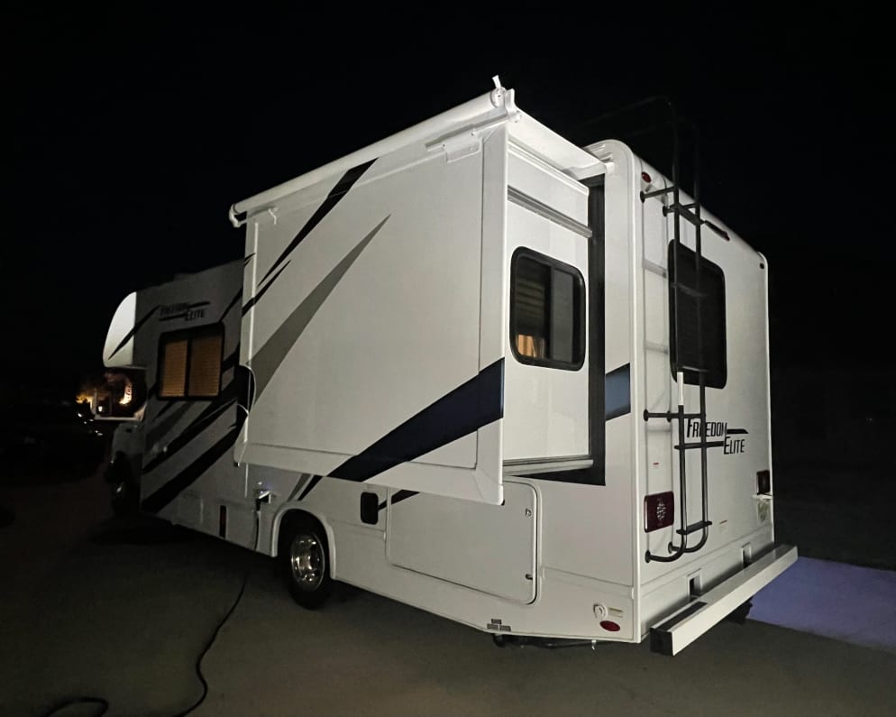 2022 Thor Motor Coach Freedom Elite available for rent in Lowell Arkansas