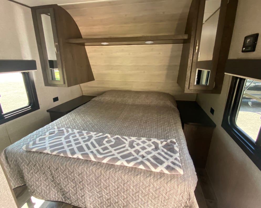 2021 Jayco Jay Flight SLX Rocky Mountain Edition available for rent in Queen Creek Arizona