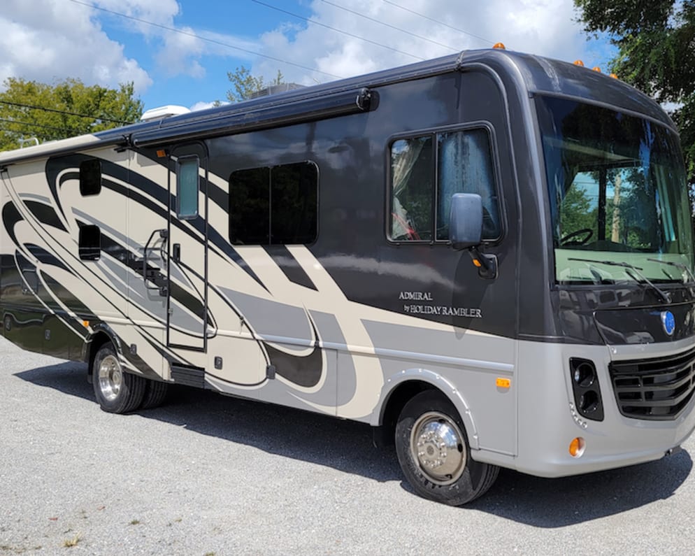 2016 Holiday Rambler Admiral