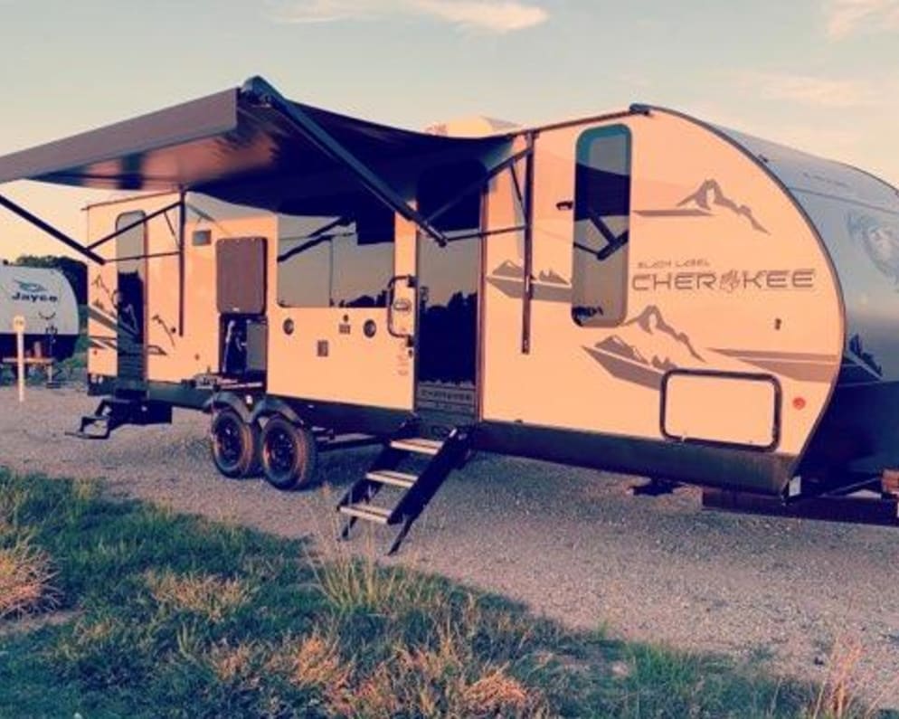 2022 Forest River Cherokee Cherokee Black Label