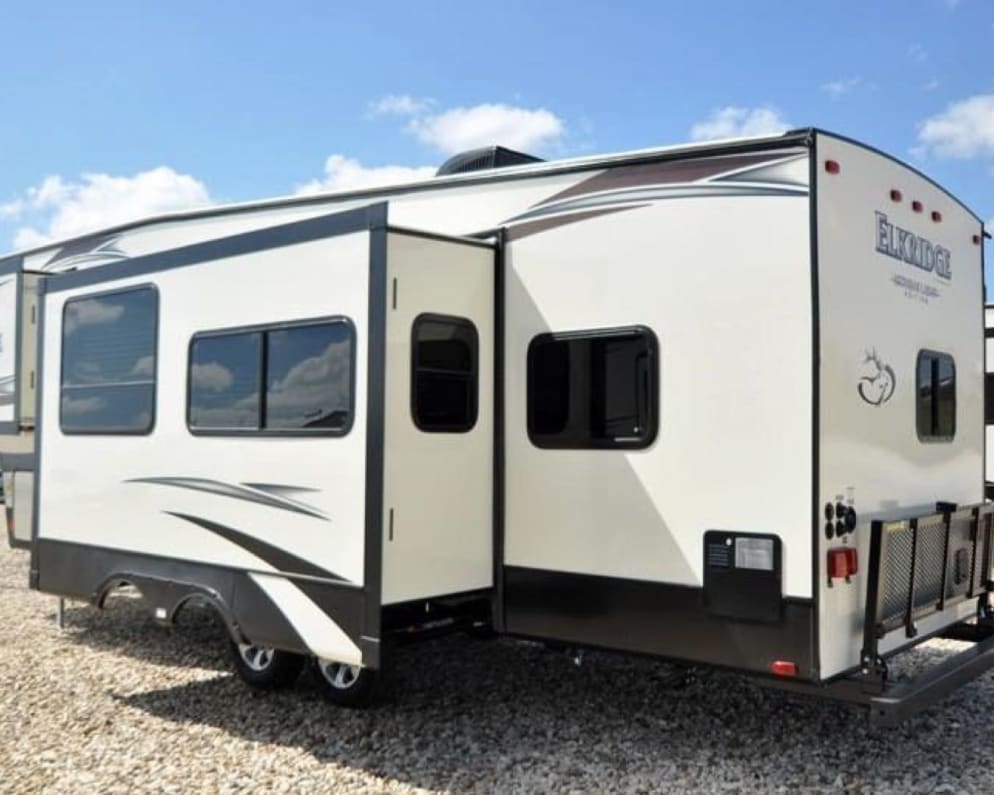 2016 Heartland Elkridge available for rent in Connelly Springs North Carolina