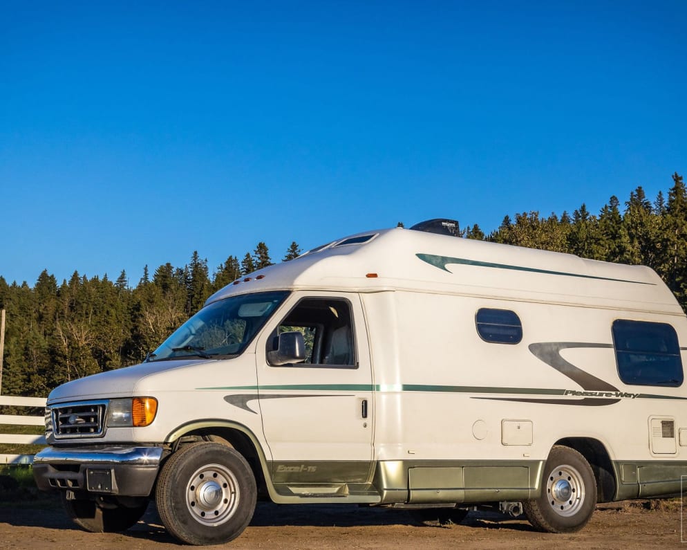 2006 FordE350  by Ford for rent in T6G 1L5