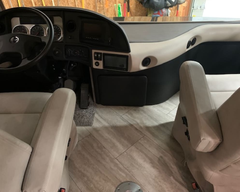 2019 Pace Arrow  by Fleetwood for rent in 46341