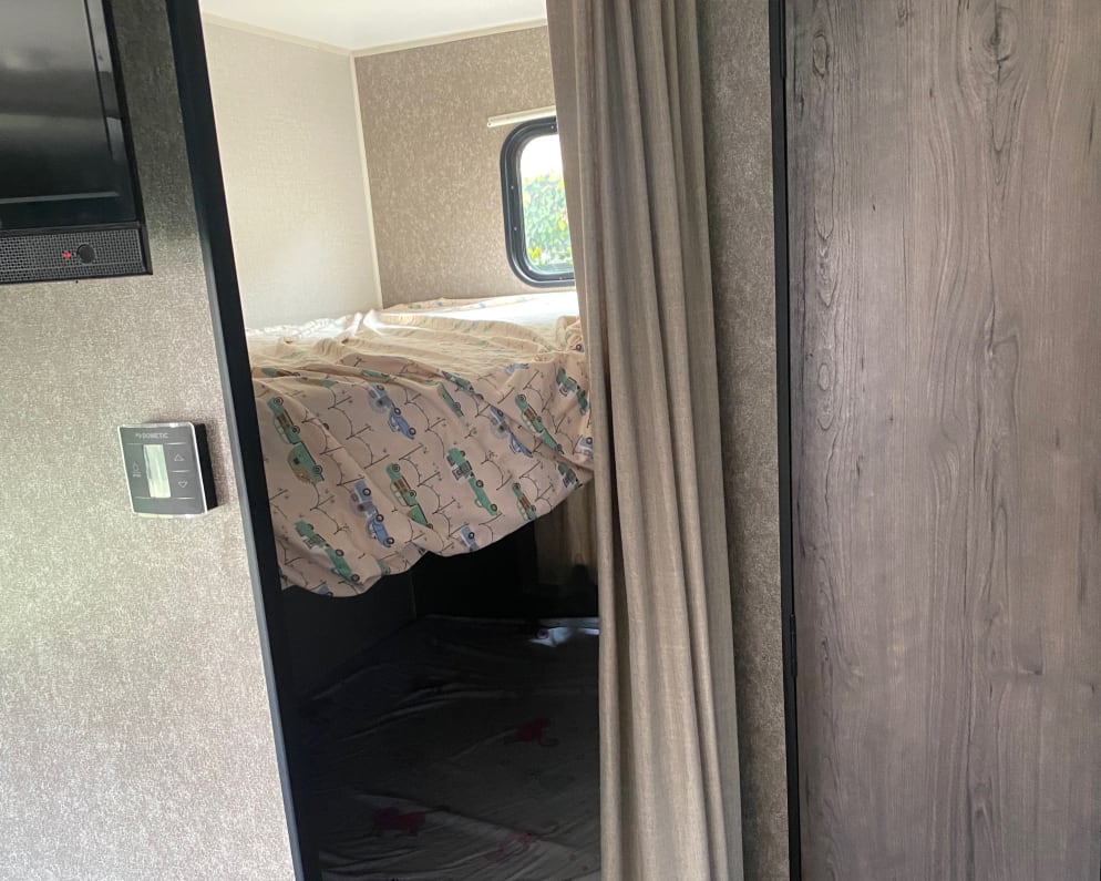 2021 Autumn Ridge  by Starcraft for rent in 93311