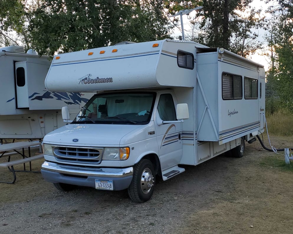 2000 Coachmen Leprechaun