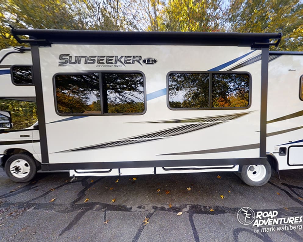 2022 Sunseeker  by Forest River for rent in 44055