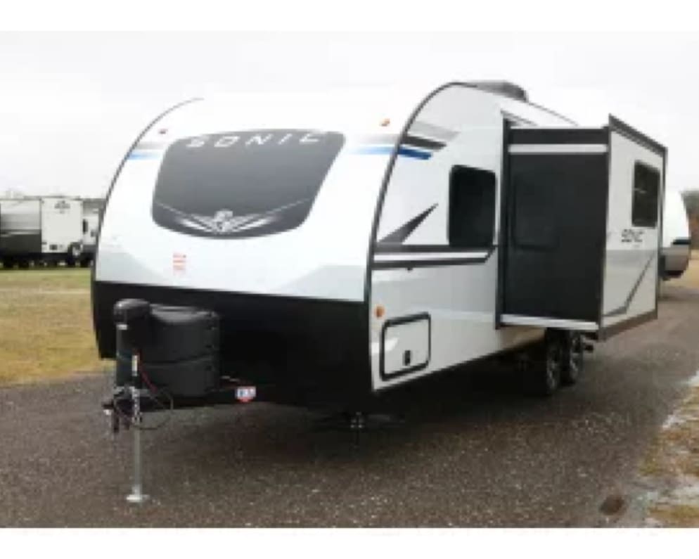 2025 Sonic Trailer  by Sonic for rent in 76234