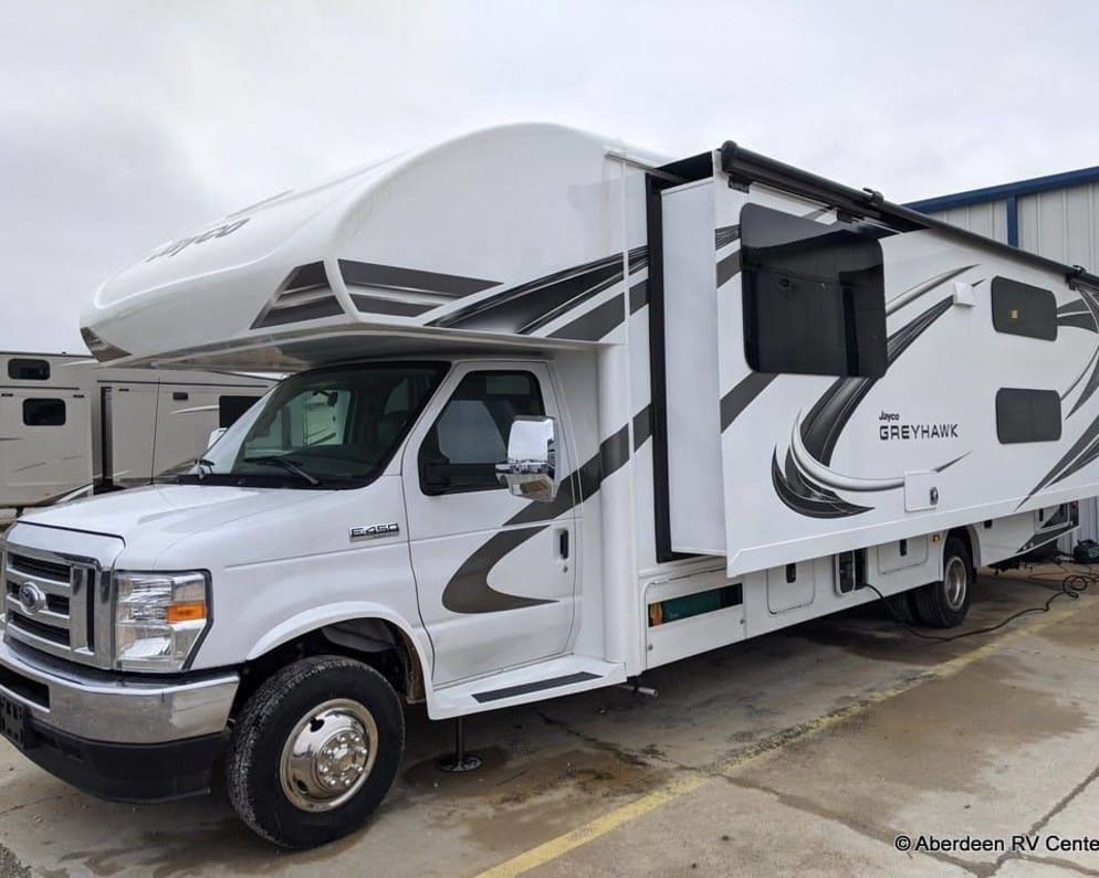 2022 Class C RV for Rent in West Park, Florida - RVUSA.com