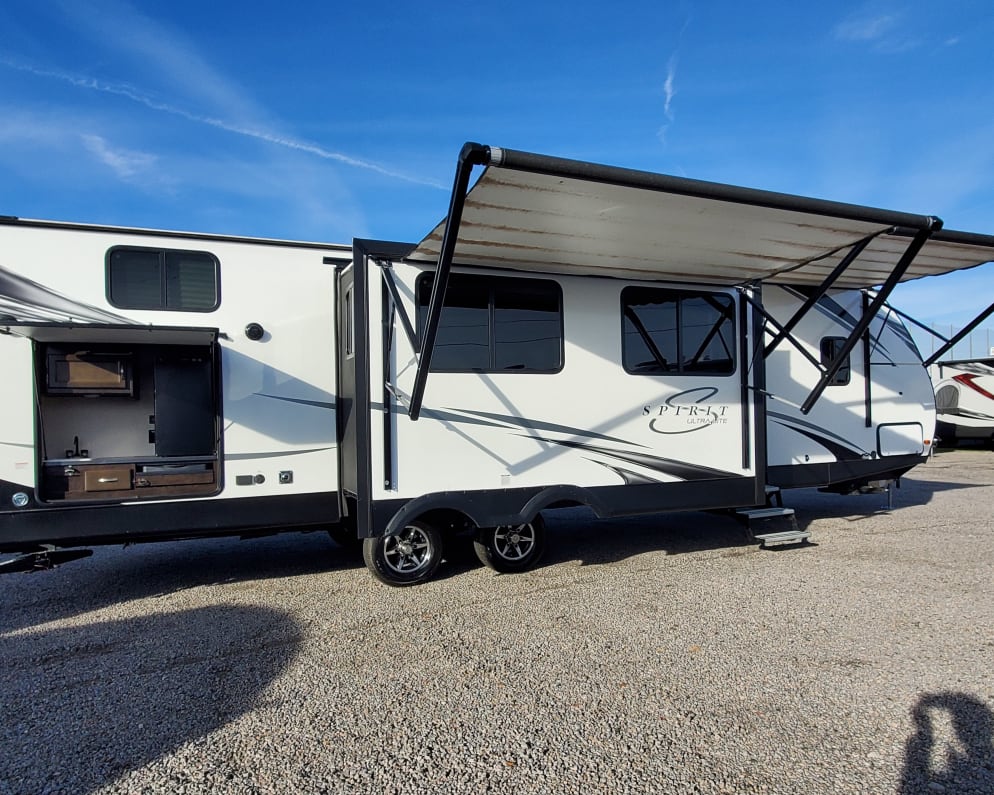 2020 Coachmen 3379 BH