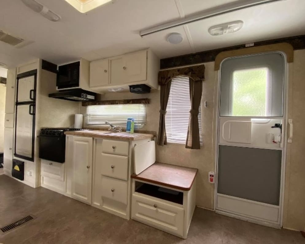 2007 Keystone RV Outback Travel Trailer for rent in Crossfield Alberta