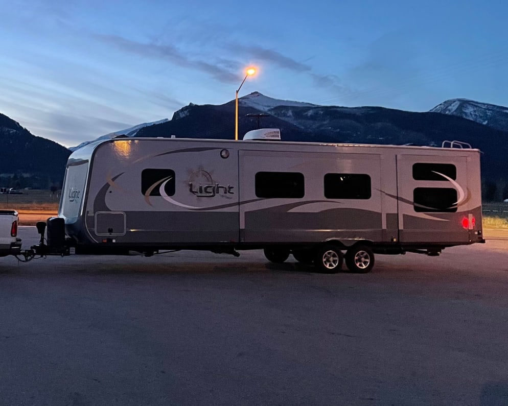 Travel Trailer RV for Rent in Elm Mott, Texas