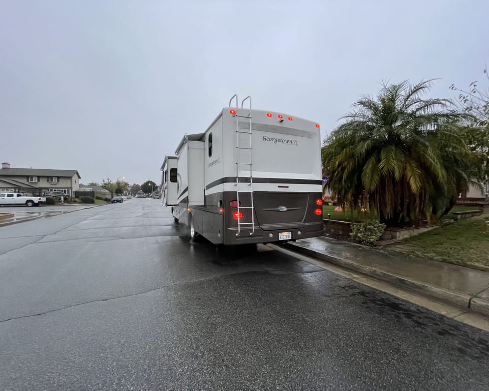 2008 Georgetown XL available for rent in Ontario California
