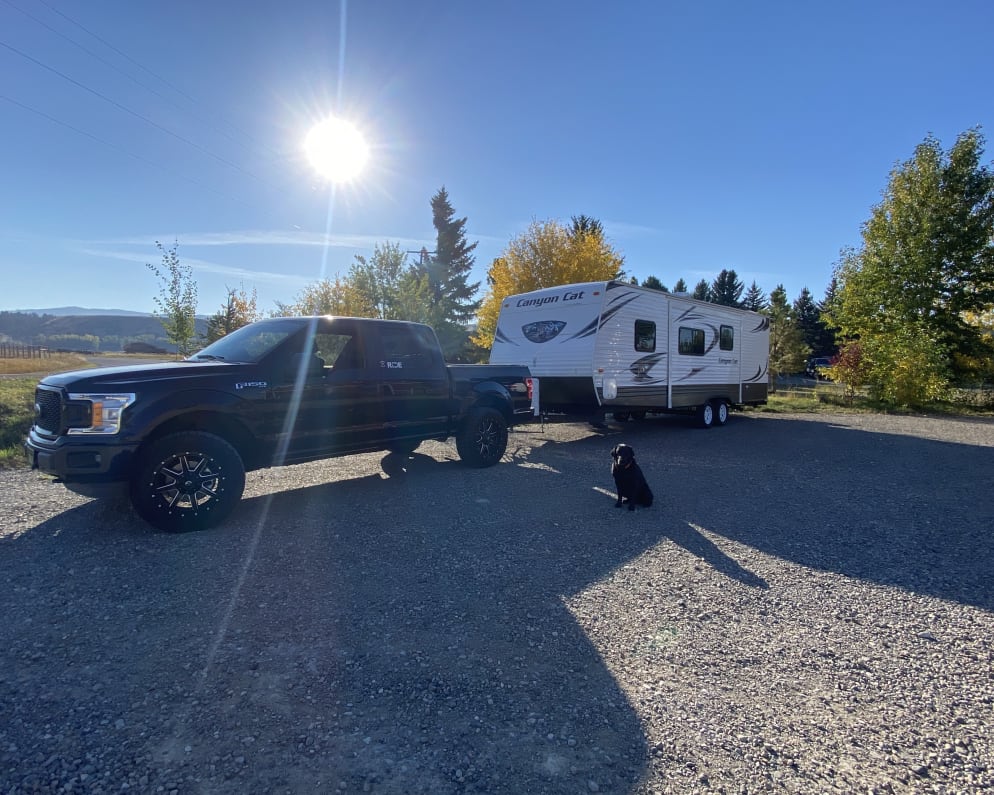 2014 Travel Trailer RV for Rent in Gallatin Gateway, Montana