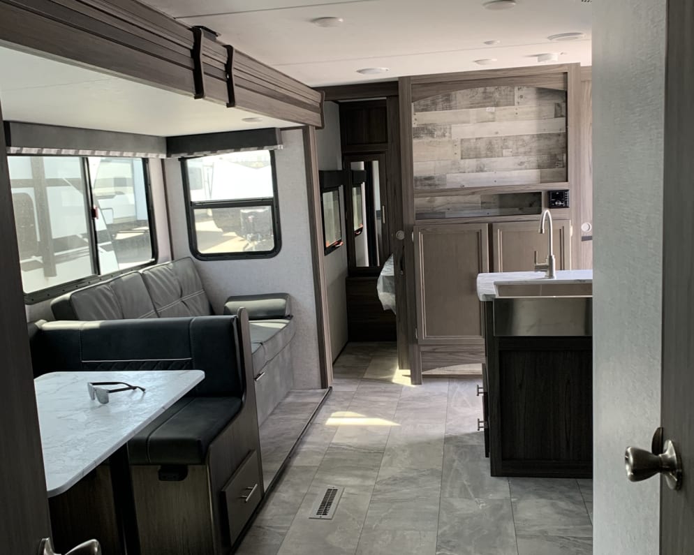 2021 Kodiak Ultra Lite  by Dutchmen for rent in 98831