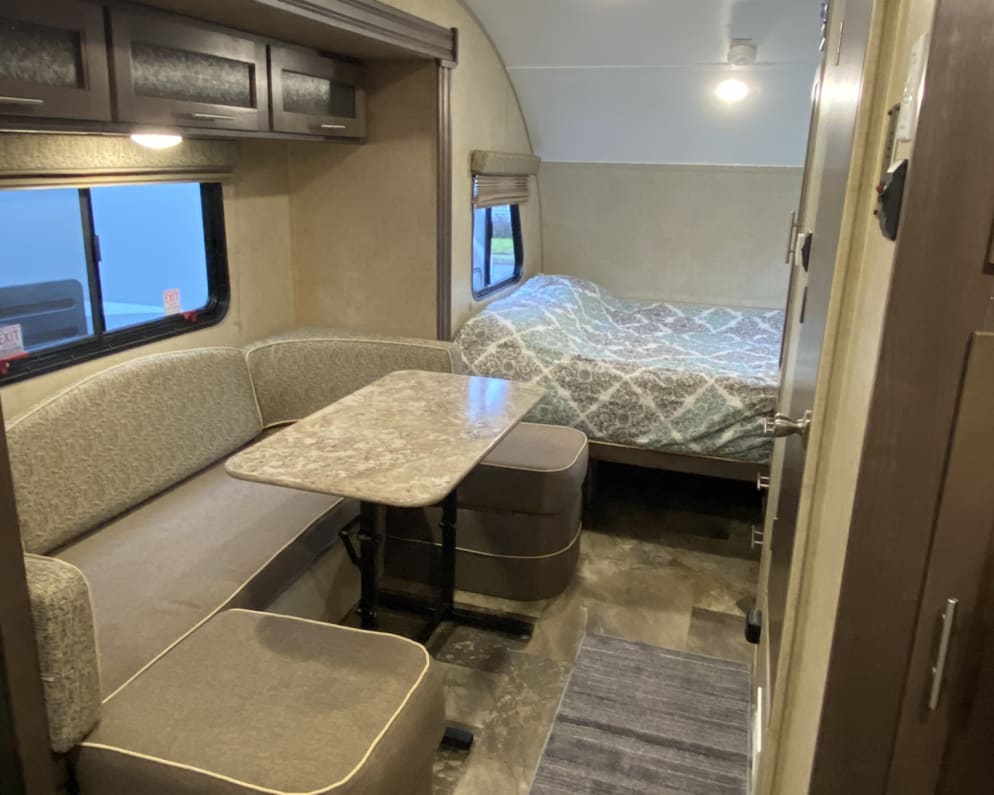 2017 Hood River Edition  by R-Pod for rent in 98258