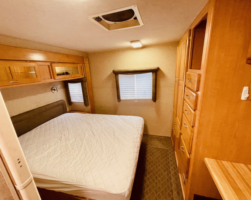 Class C RV for Rent in Dallas, North Carolina
