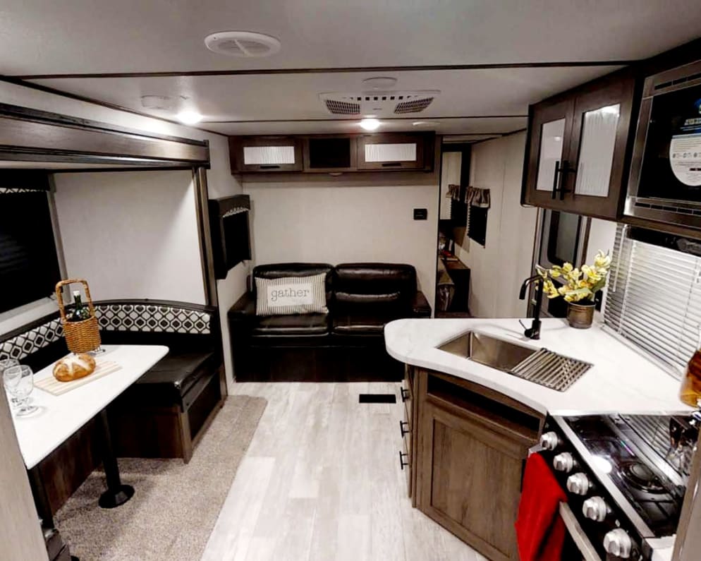 2021 Avenger 26BBS available for rent in Jacksonville Florida