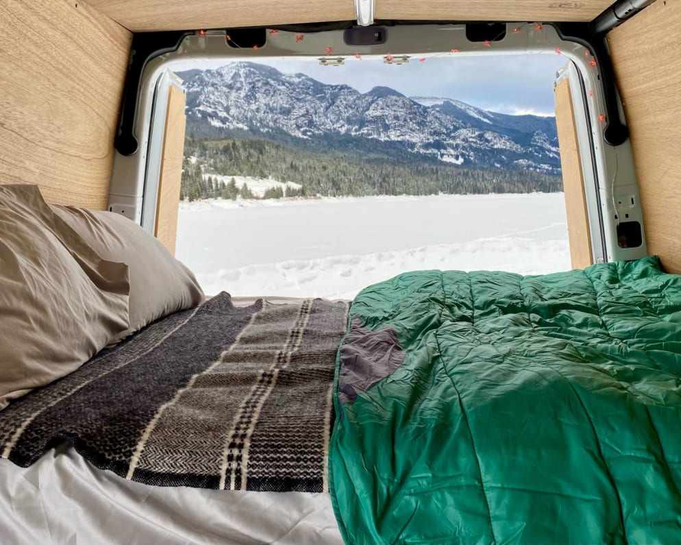 Class B RV for Rent in Anchorage, Alaska