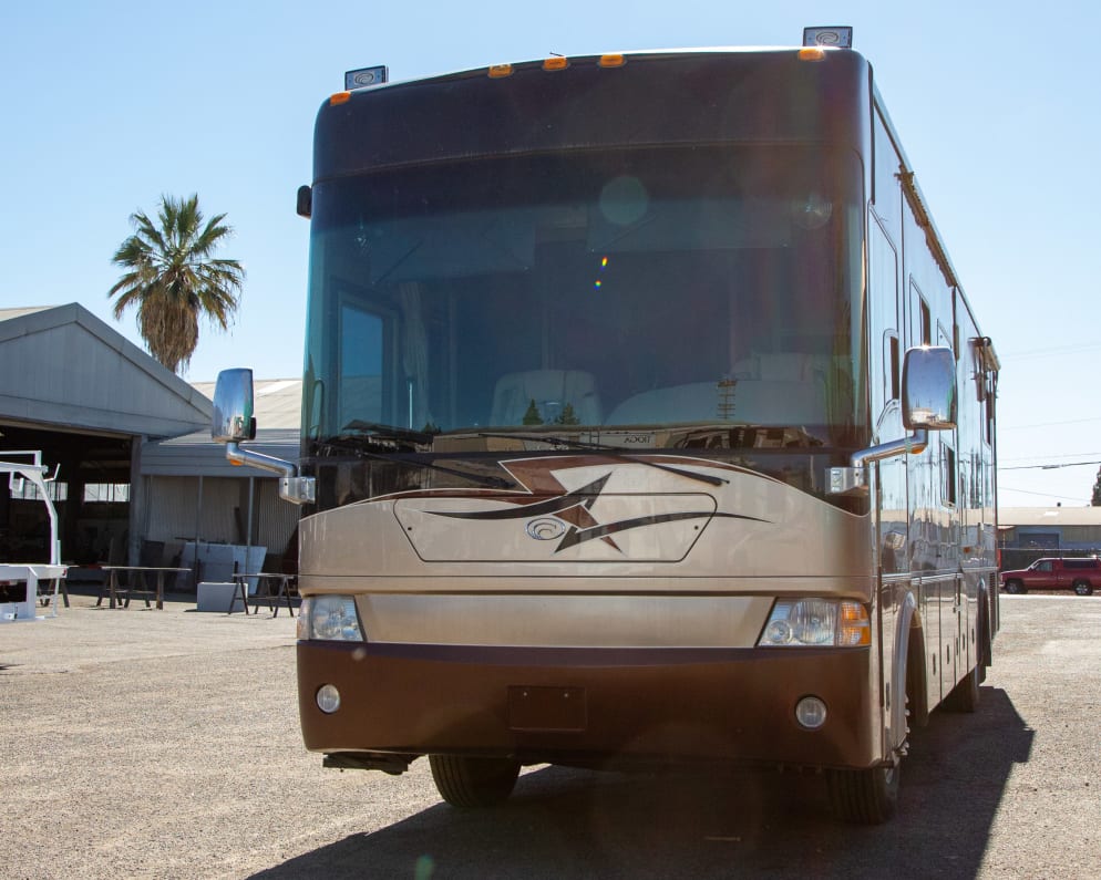 2004 40' Inspire  by Country Coach for rent in 92020