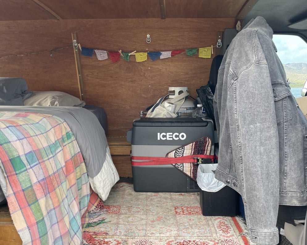 2001 Econolline 250s  by Ford for rent in 91104