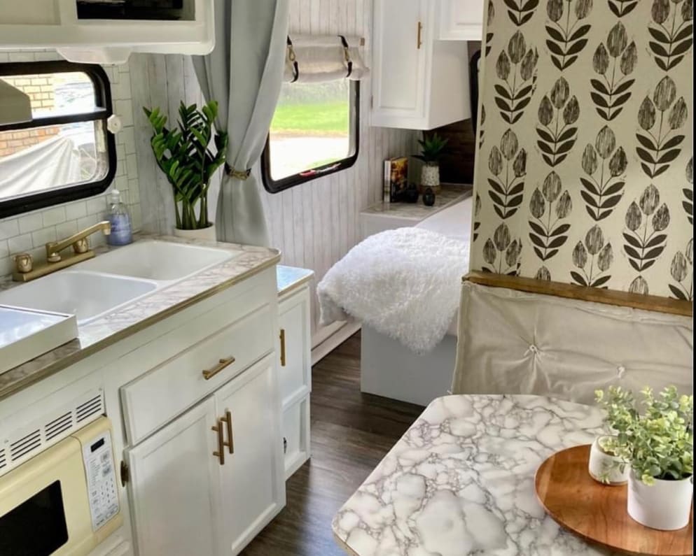 1999 Travel Trailer RV for Rent in Lafayette, Indiana