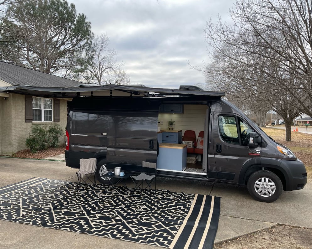 2021 Class B RV for Rent in Nettleton, Mississippi