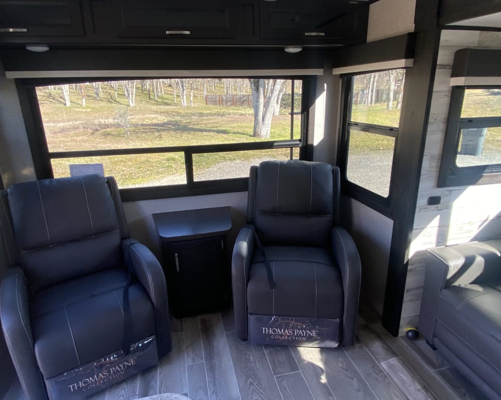 2021 Jay Feather  by Jayco for rent in 97502